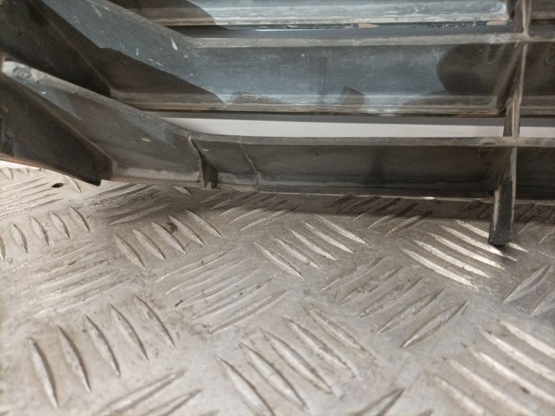 Recambio de rejilla delantera para citroen c15 furgoneta/monovolumen (vd_) 1.8 d referencia OEM IAM   