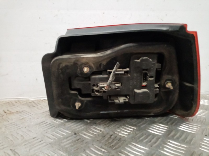 Recambio de piloto trasero izquierdo para seat ibiza ii (6k1) 1.4 16v referencia OEM IAM 0  