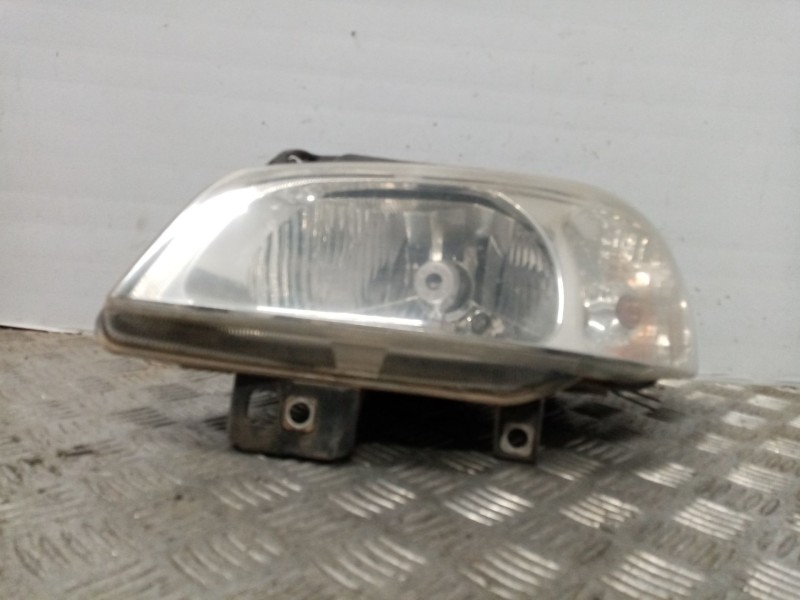 Recambio de faro izquierdo para seat ibiza ii (6k1) 1.4 16v referencia OEM IAM   