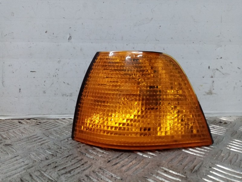 Recambio de piloto delantero izquierdo para bmw 3 (e30) 318 i referencia OEM IAM   