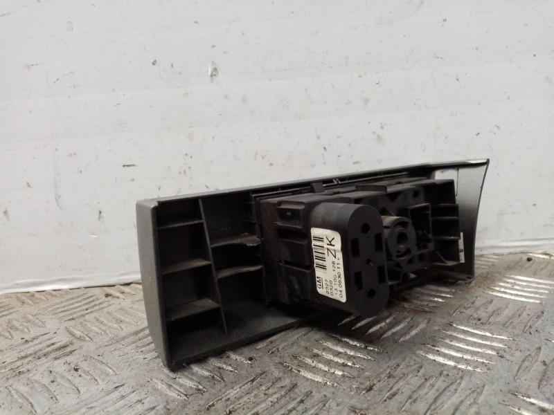 Recambio de mando luces para opel astra h (a04) 1.9 cdti (l48) referencia OEM IAM 13100128  