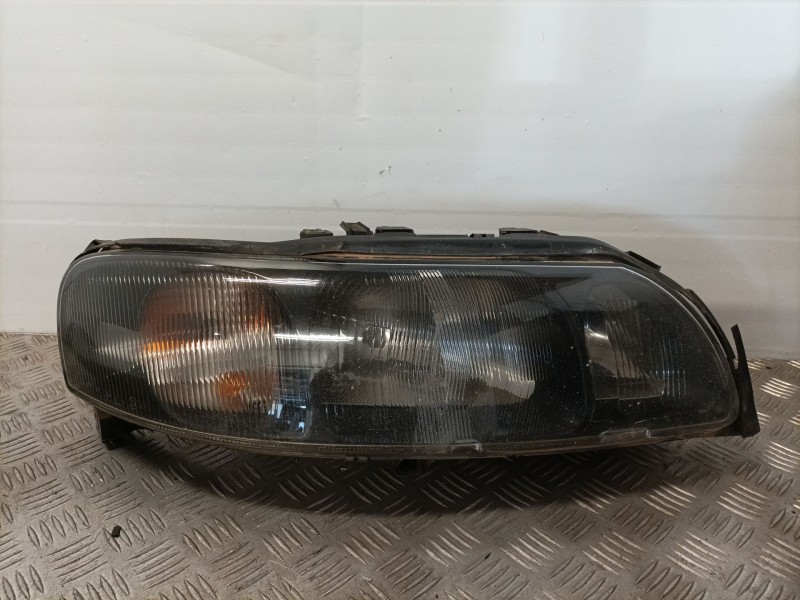 Recambio de faro derecho para volvo s60 i (384) 2.4 d5 referencia OEM IAM   