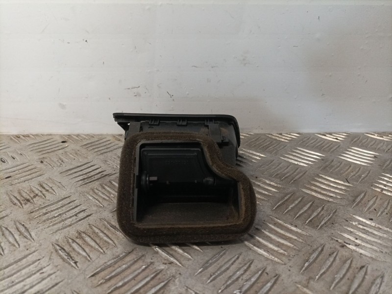 Recambio de aireador calefaccion para volkswagen passat b6 (3c2) 1.9 tdi referencia OEM IAM 3C1819701E  