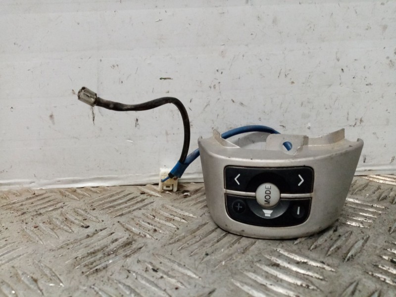 Recambio de mando volante para toyota yaris (ksp9/scp9/nlp9) 1.3 cat referencia OEM IAM   