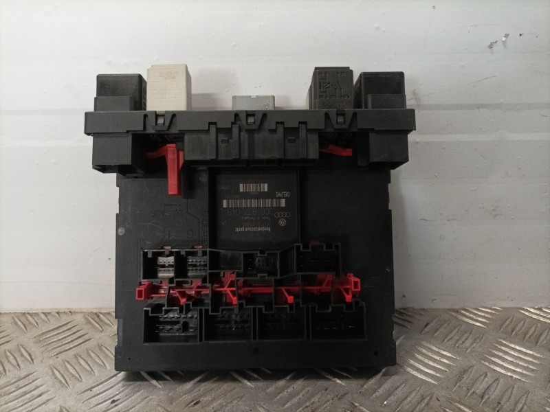 Recambio de caja reles / fusibles para volkswagen passat b6 (3c2) 1.9 tdi referencia OEM IAM 3C0937049J  