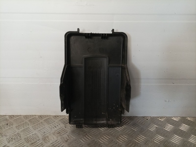 Recambio de moldura para volkswagen passat b6 (3c2) 1.9 tdi referencia OEM IAM 1K0915443C  