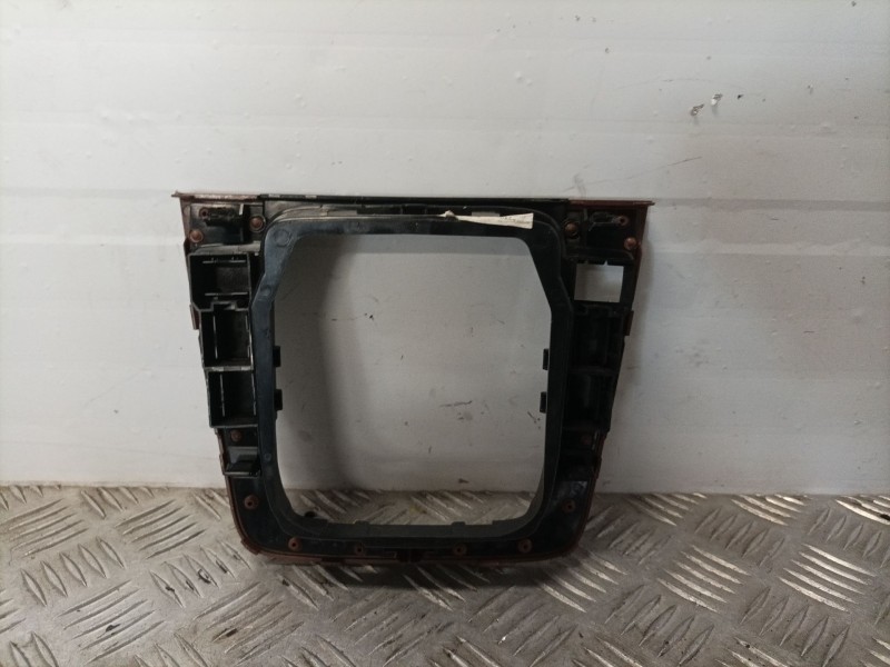 Recambio de consola central para volkswagen passat b6 (3c2) 1.9 tdi referencia OEM IAM 3C0864263  