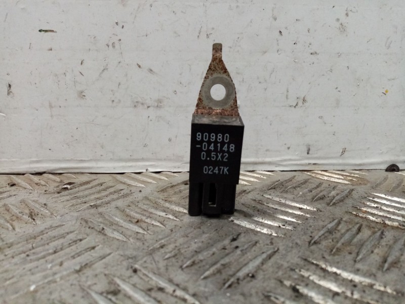 Recambio de rele para toyota yaris (ksp9/scp9/nlp9) 1.3 cat referencia OEM IAM 9098004148  