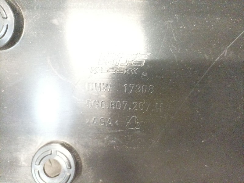 Recambio de moldura piloto matricula para volkswagen golf vii lim. referencia OEM IAM   