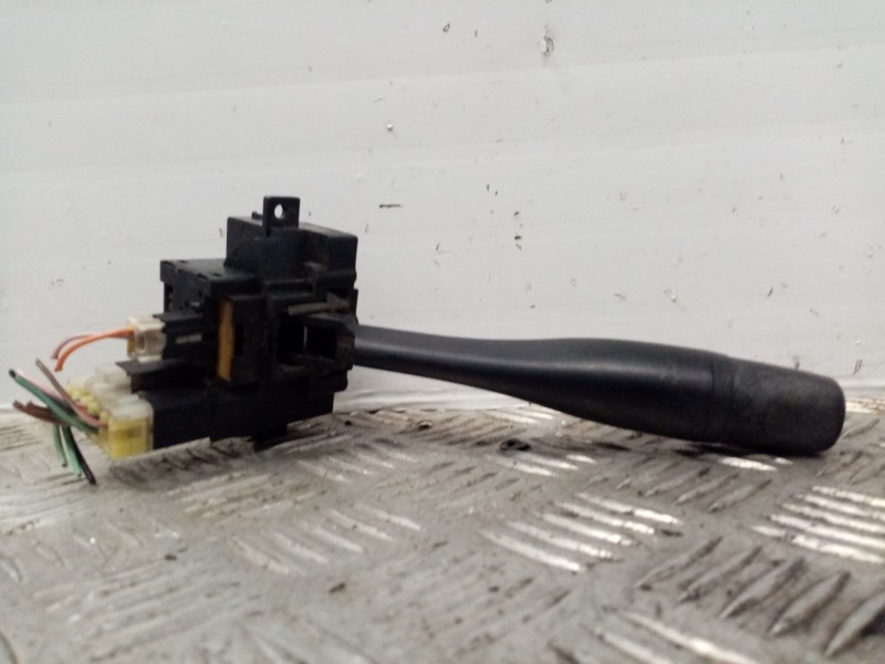 Recambio de mando limpia para nissan serena (c23m) 2.3 diesel referencia OEM IAM 36932D27J0  