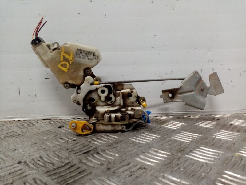 Recambio de cerradura puerta delantera izquierda para nissan serena (c23m) 2.3 diesel referencia OEM IAM   