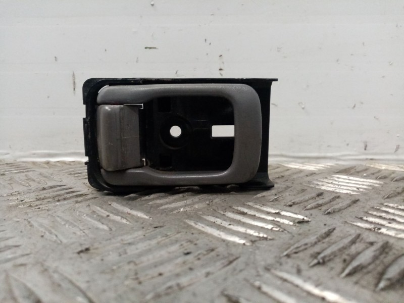 Recambio de maneta interior delantera izquierda para nissan serena (c23m) 2.3 diesel referencia OEM IAM    Recambio de maneta interior delantera izquierda para nissan serena (c23m) 2.3 diesel referencia OEM IAM