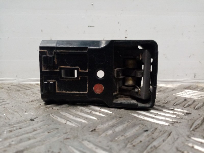 Recambio de maneta interior delantera izquierda para nissan serena (c23m) 2.3 diesel referencia OEM IAM    Recambio de maneta interior delantera izquierda para nissan serena (c23m) 2.3 diesel referencia OEM IAM