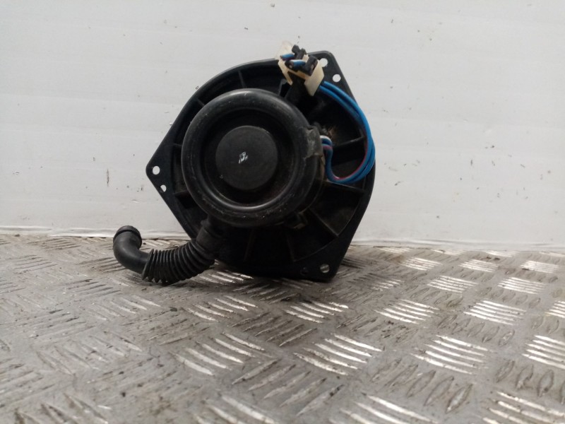 Recambio de ventilador calefaccion para nissan serena (c23m) 2.3 diesel referencia OEM IAM 0130111154 4868530350 