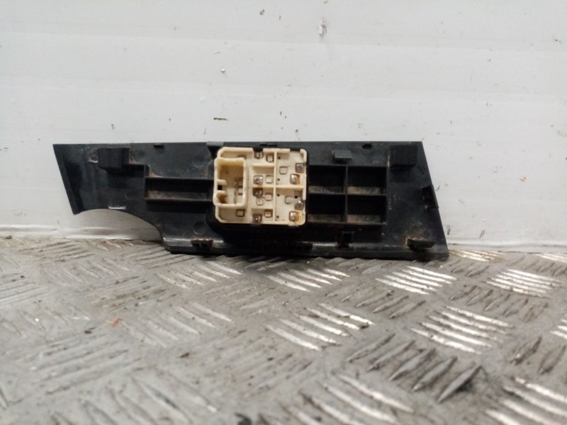 Recambio de mando elevalunas delantero izquierdo para chevrolet aveo ls referencia OEM IAM 96652187  