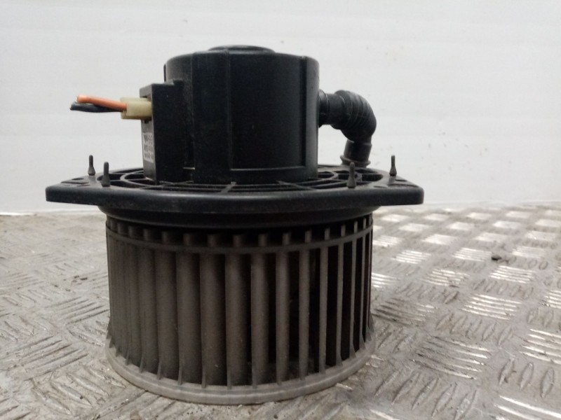 Recambio de ventilador calefaccion para chevrolet aveo ls referencia OEM IAM   