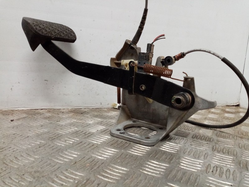 Recambio de pedal freno para mercedes clase clk (w208) cabrio 230 compressor (208.447) referencia OEM IAM 2102900619  