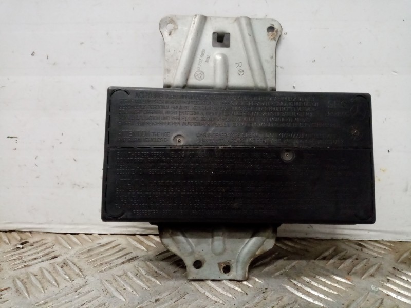 Recambio de airbag lateral derecho para mercedes clase clk (w208) cabrio 230 compressor (208.447) referencia OEM IAM 00062143e  