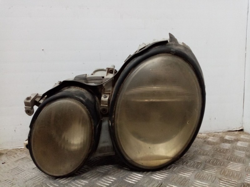 Recambio de faro izquierdo para mercedes clase clk (w208) cabrio 230 compressor (208.447) referencia OEM IAM   