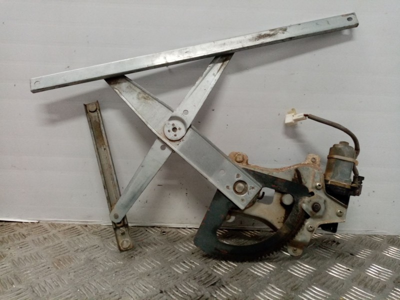 Recambio de elevalunas delantero derecho para chevrolet aveo ls referencia OEM IAM 95015330  