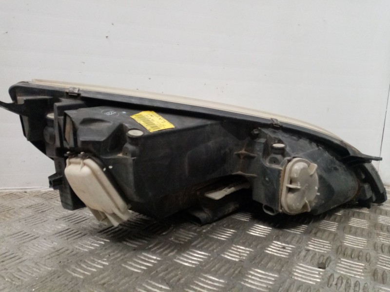 Recambio de faro izquierdo para mitsubishi colt berlina 3 (cz) referencia OEM IAM 0301208201  