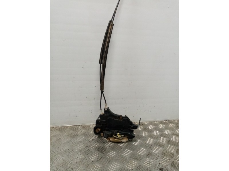 Recambio de cerradura puerta delantera derecha para mitsubishi colt berlina 3 (cz) referencia OEM IAM   