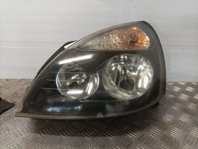 Recambio de faro derecho para renault clio ii (bb_, cb_) 1.2 (bb0a, bb0f, bb10, bb1k, bb28, bb2d, bb2h, cb0a,... referencia OEM  Recambio de faro derecho para renault clio ii (bb_, cb_) 1.2 (bb0a, bb0f, bb10, bb1k, bb28, bb2d, bb2h, cb0a,... referencia OEM