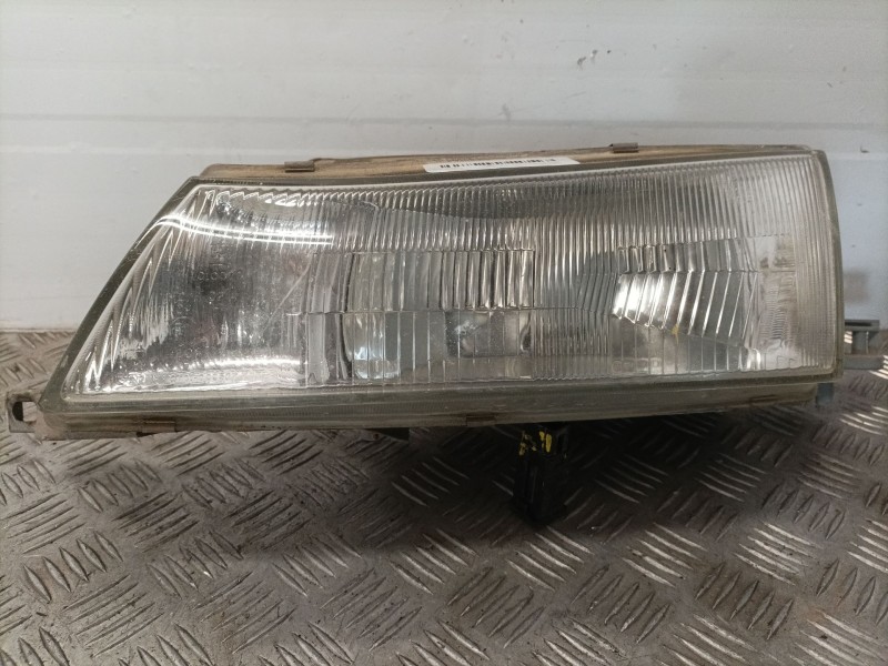Recambio de faro izquierdo para daewoo nexia 1.5 (08, 68) referencia OEM IAM   