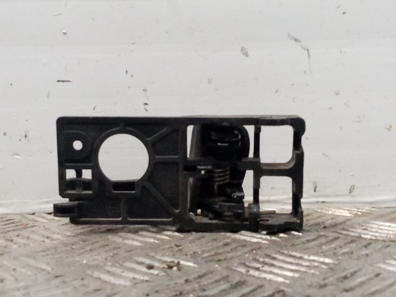 Recambio de maneta interior delantera izquierda para hyundai i10 referencia OEM IAM   