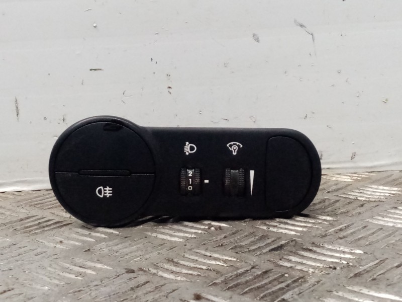 Recambio de mando regulacion luces para hyundai i10 referencia OEM IAM 201004787  