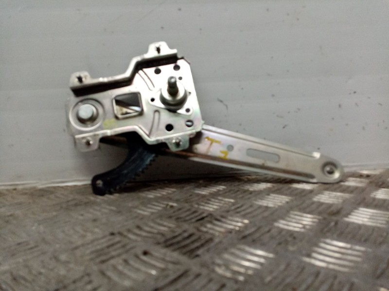 Recambio de elevalunas trasero izquierdo para hyundai i10 referencia OEM IAM 834010X000  