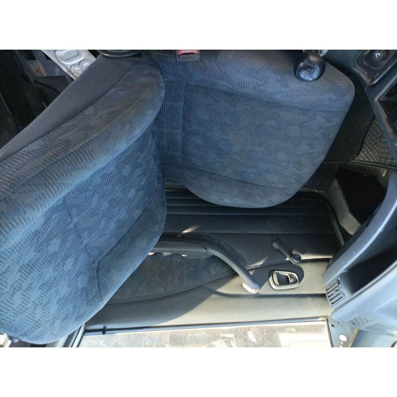 Recambio de asiento delantero derecho para daewoo nexia 1.5 (08, 68) referencia OEM IAM   