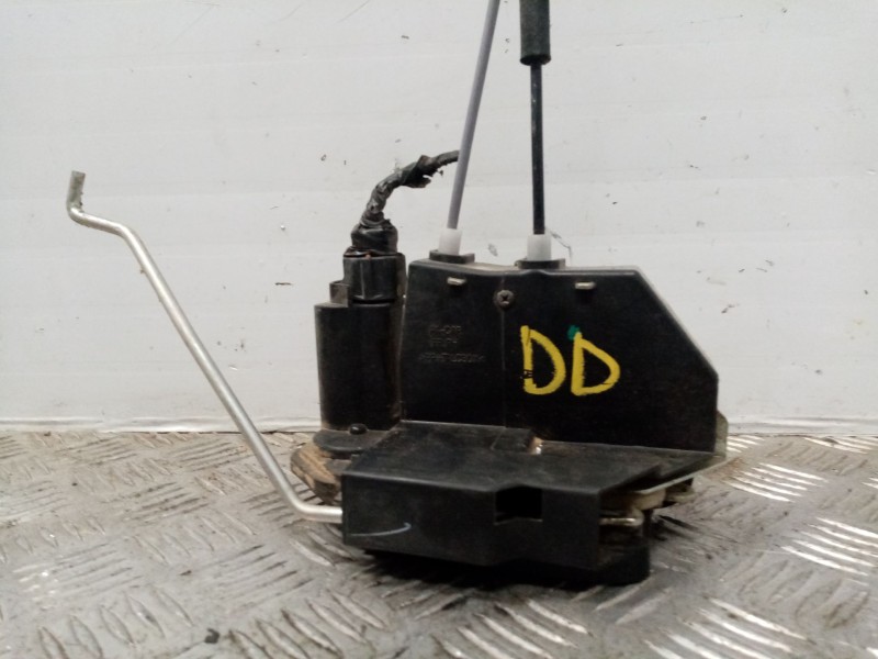 Recambio de cerradura puerta delantera derecha para hyundai i10 referencia OEM IAM   