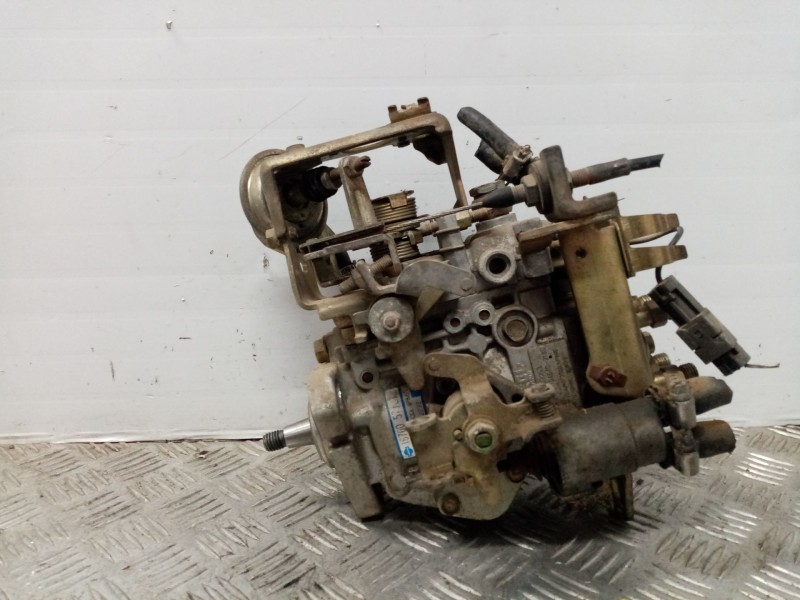 Recambio de bomba inyeccion para nissan sunny berlina (n14) 2.0 diesel referencia OEM IAM 1670057J21  