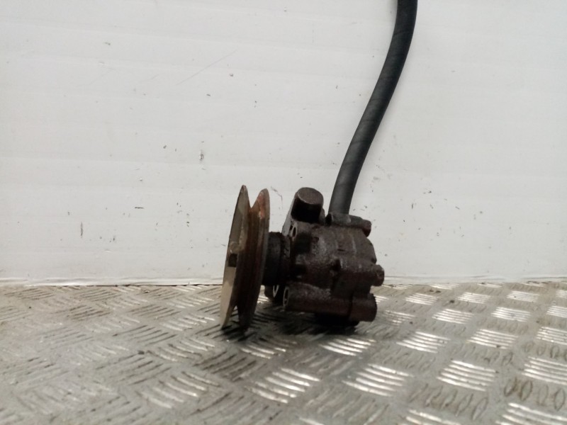Recambio de bomba direccion para nissan sunny berlina (n14) 2.0 diesel referencia OEM IAM   