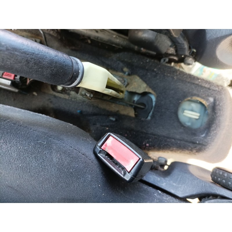Recambio de pretensor airbag izquierdo para ford focus i turnier (dnw) 1.8 turbo di / tddi referencia OEM IAM   
