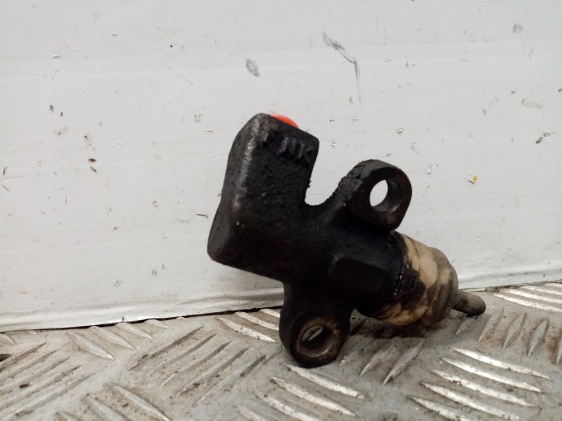 Recambio de bombin embrague para nissan terrano/terrano.ii (r20) avenue referencia OEM IAM 3062048P0B  