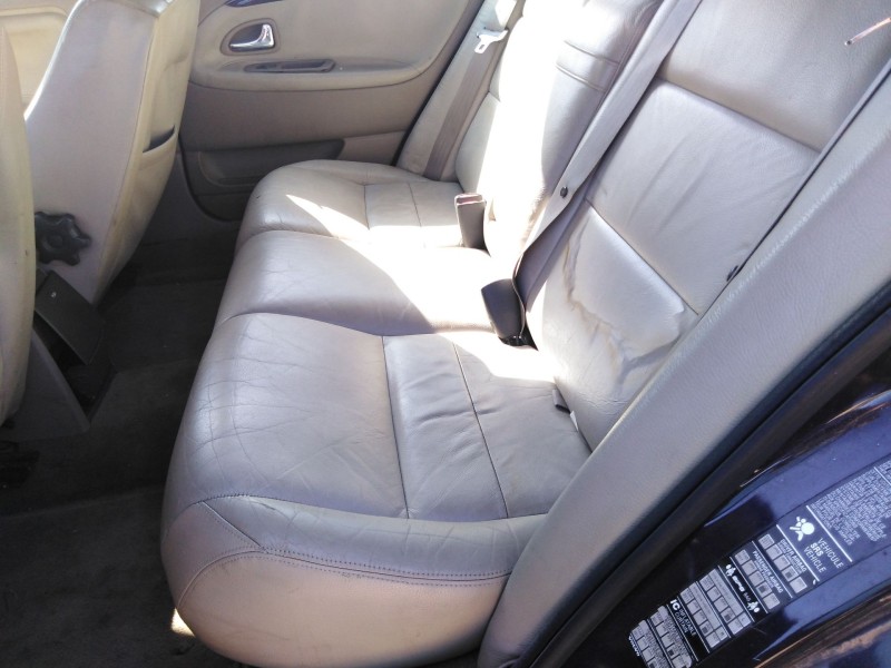 volvo v40 ranchera familiar (645) del año 1999