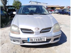 nissan almera tino (v10) del año 2000