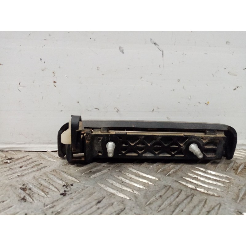 Recambio de maneta exterior trasera izquierda para nissan np300 pick-up (lcd22) double cab 4x4 referencia OEM IAM 826072S40A  