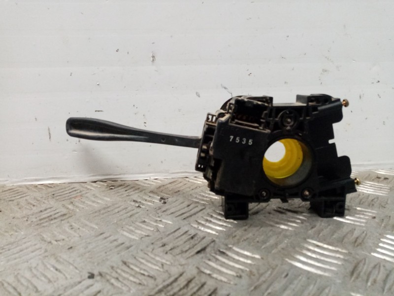 Recambio de mando limpia para nissan np300 pick-up (lcd22) double cab 4x4 referencia OEM IAM 25260VB01E  