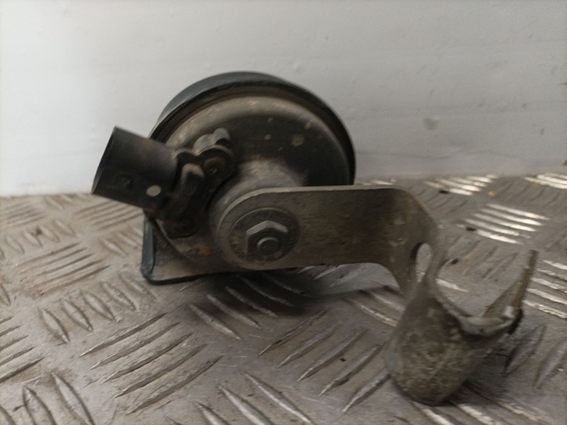 Recambio de claxon para bmw 1 (e87) 118 d referencia OEM IAM   