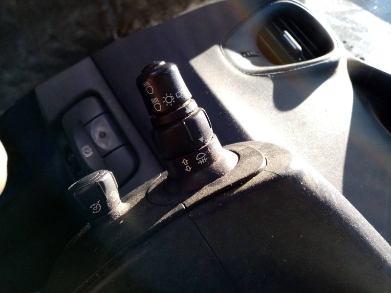 renault scenic ii 2.0 dci diesel cat   |   0.03 - 0.09 | 2003 - 2009 | 150 cv / 110 kw del año 2003