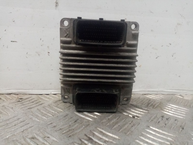 Recambio de centralita motor uce para daewoo tacuma 2.0 cat referencia OEM IAM 09388049  