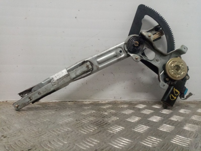 Recambio de elevalunas delantero derecho para daewoo tacuma 2.0 cat referencia OEM IAM   