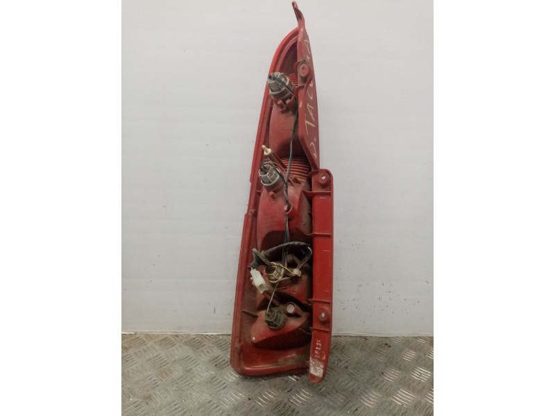 Recambio de piloto trasero derecho para daewoo tacuma 2.0 cat referencia OEM IAM   