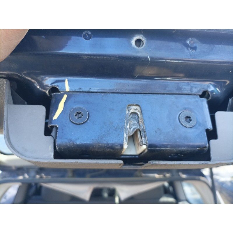 Recambio de cerradura maletero / porton para chrysler jeep cherokee (j) referencia OEM IAM   