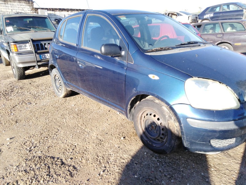 toyota yaris (_p1_) del año 2003