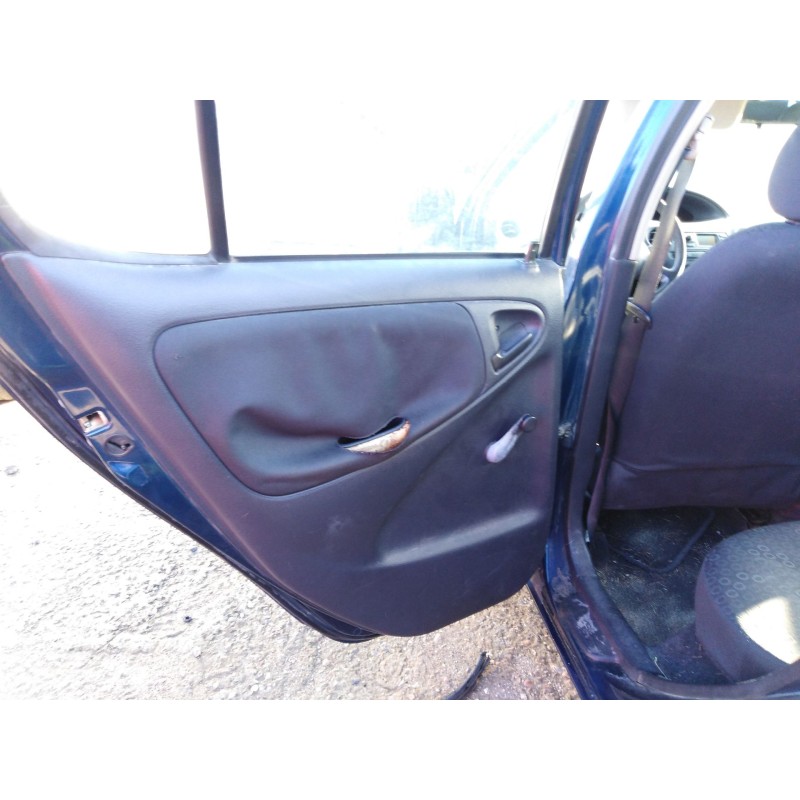 toyota yaris (_p1_) del año 2003