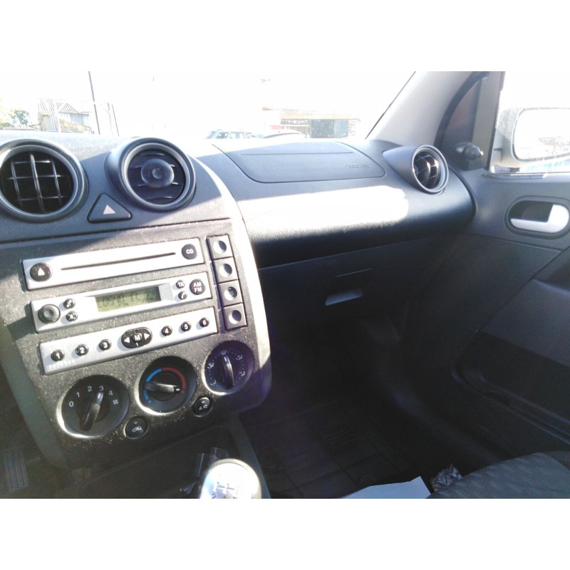 ford fiesta v (jh_, jd_) del año 2001